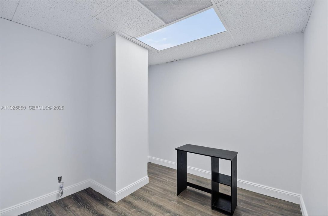 出租: $2,200 (0 贝兹, 0 浴室, 0 平方英尺)