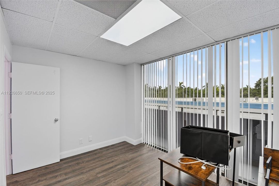 出租: $2,200 (0 贝兹, 0 浴室, 0 平方英尺)