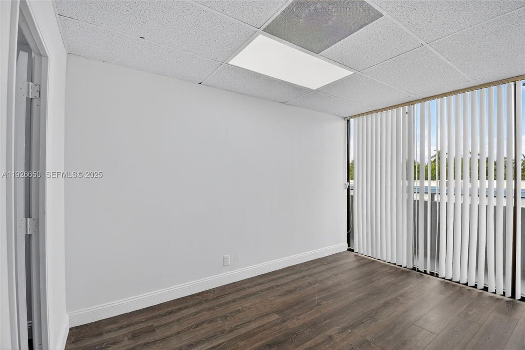 出租: $2,200 (0 贝兹, 0 浴室, 0 平方英尺)