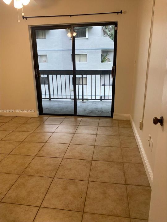 出租: $2,790 (3 贝兹, 2 浴室, 1152 平方英尺)