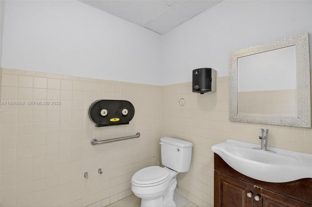 出租: $3,647 (0 贝兹, 0 浴室, 0 平方英尺)