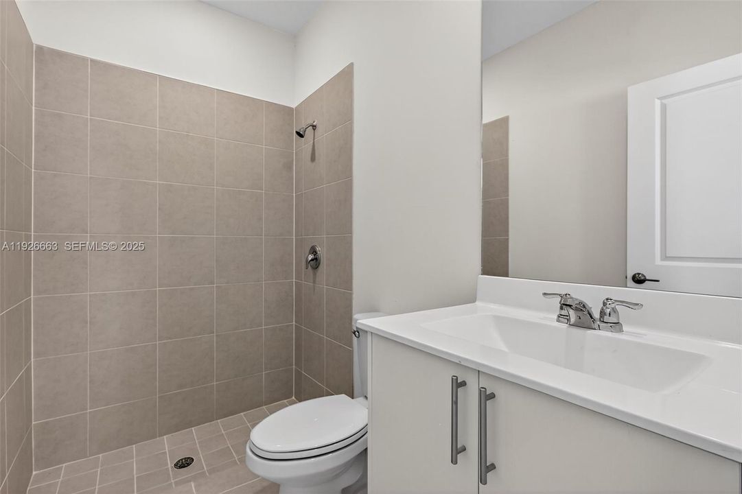 В аренду: $3,750 (4 спален, 3 ванн, 1436 Квадратных фут)