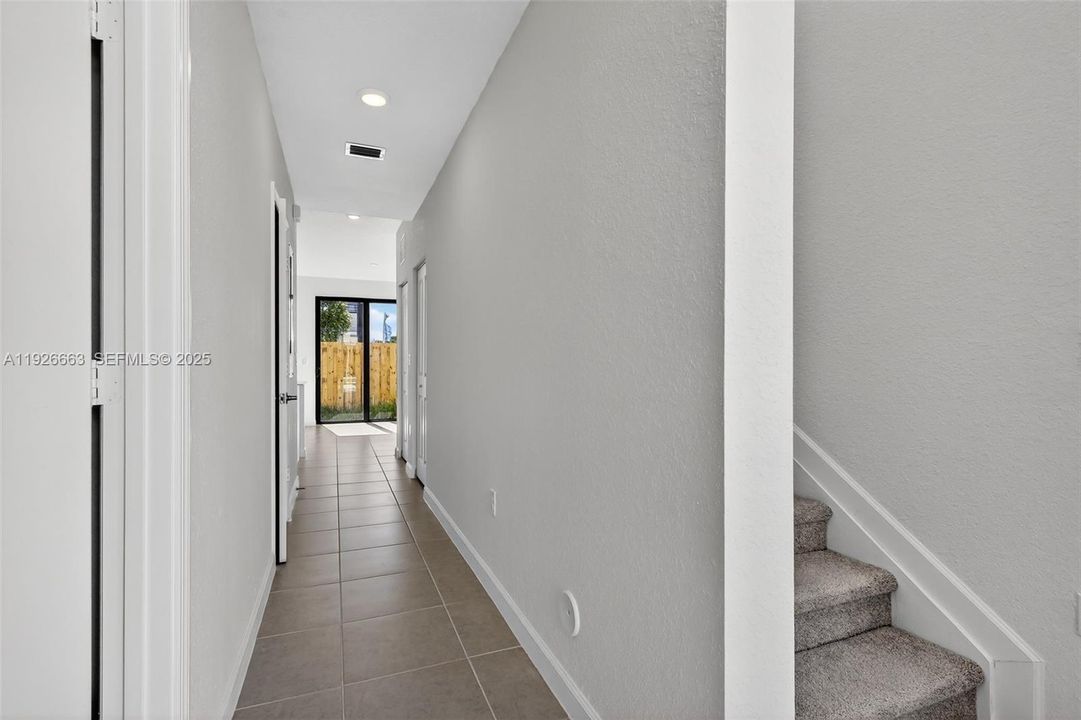 В аренду: $3,750 (4 спален, 3 ванн, 1436 Квадратных фут)