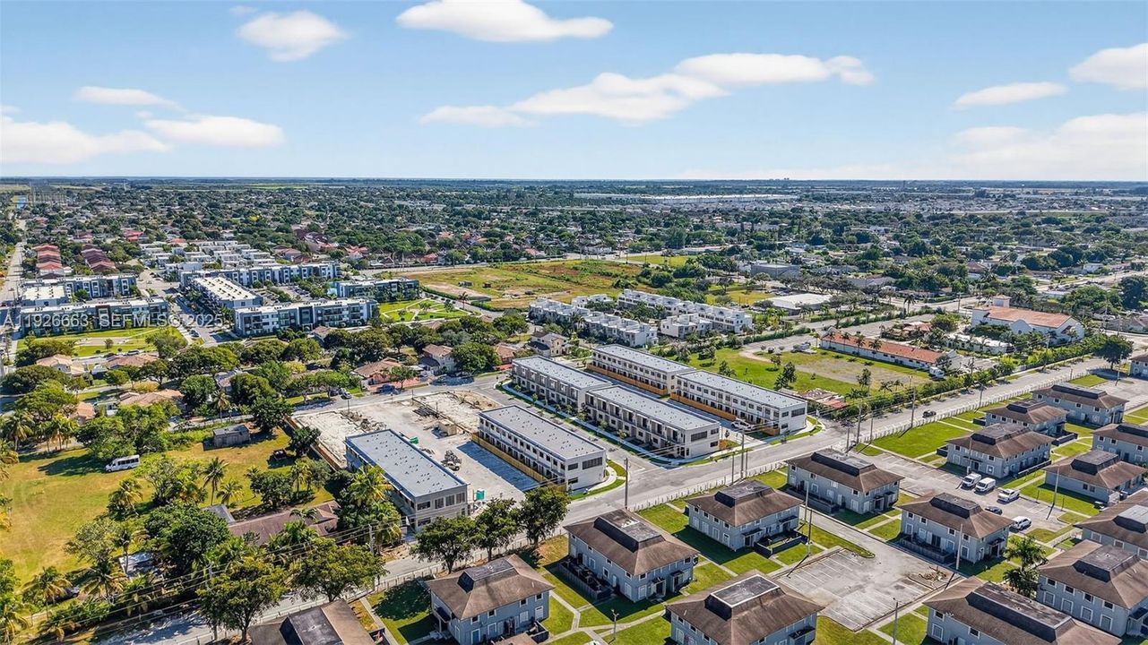 В аренду: $3,750 (4 спален, 3 ванн, 1436 Квадратных фут)