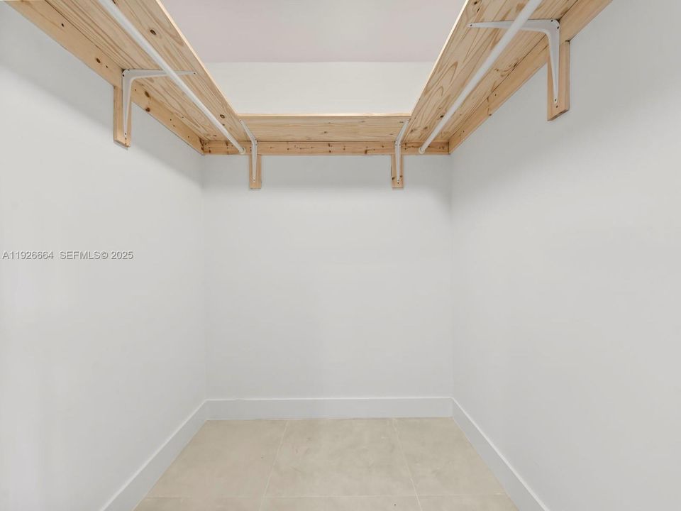 В аренду: $3,100 (3 спален, 3 ванн, 1590 Квадратных фут)