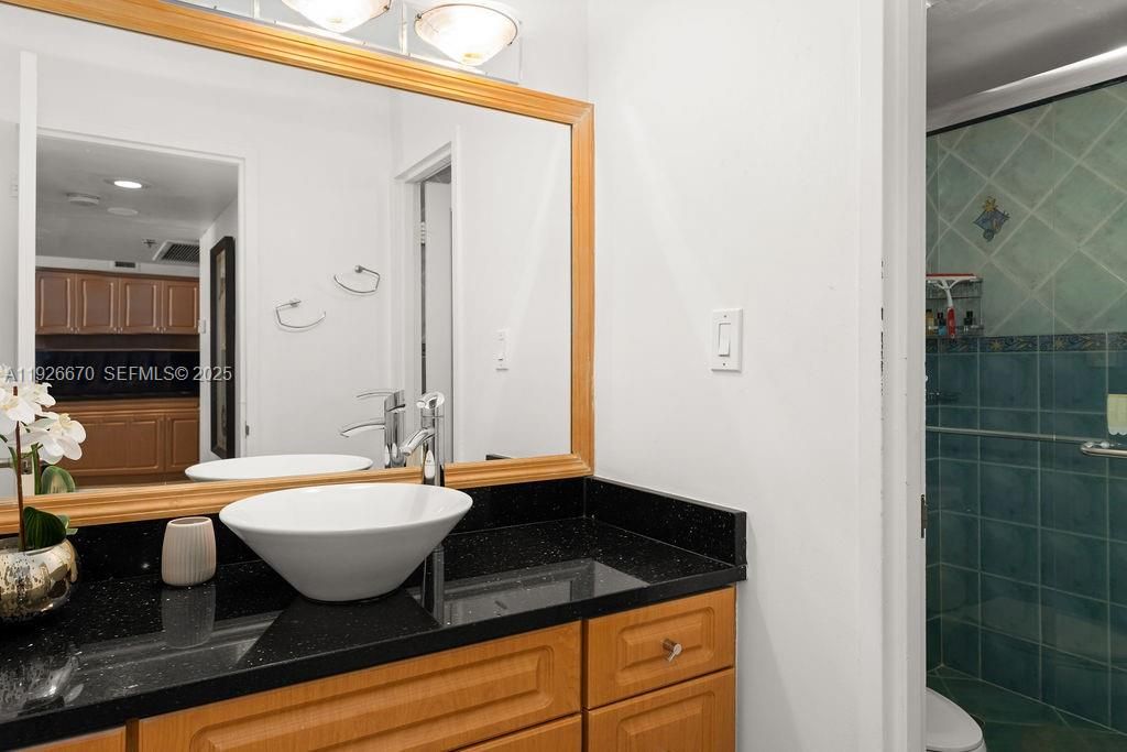 На продажу: $559,000 (1 спален, 1 ванн, 820 Квадратных фут)