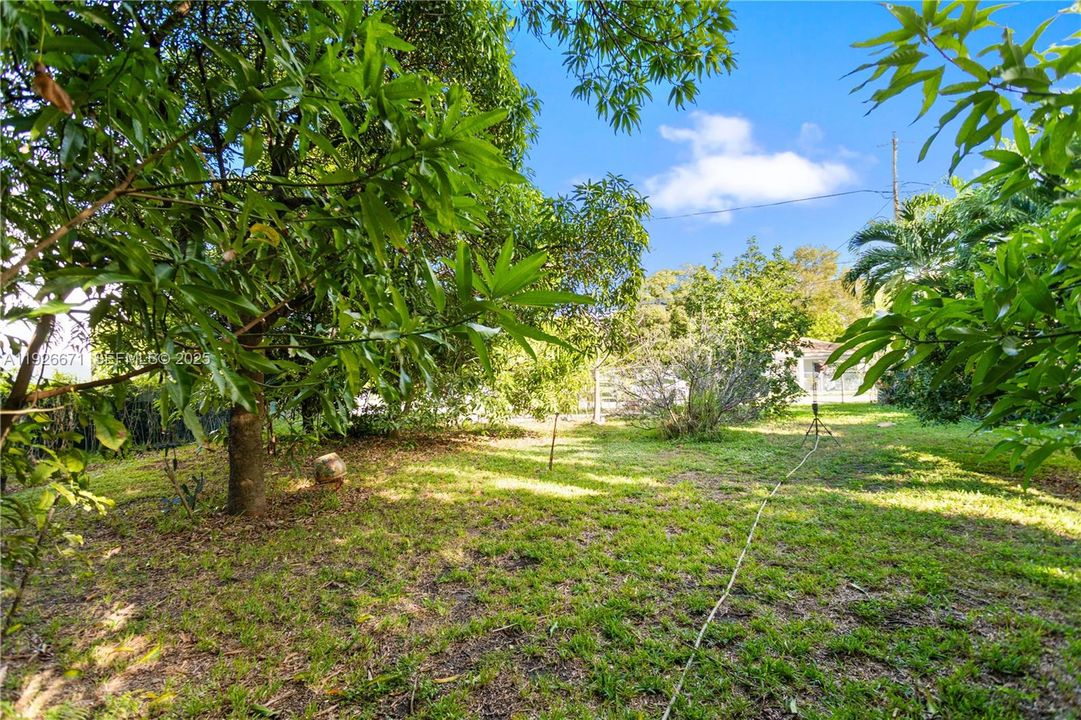 For Sale: $625,000 (0.23 acres)