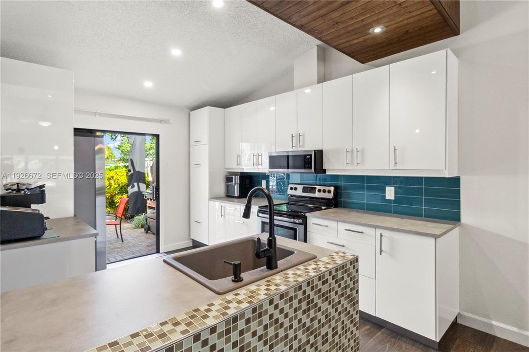 En Venta: $365,000 (2 camas, 2 baños, 1204 Pies cuadrados)