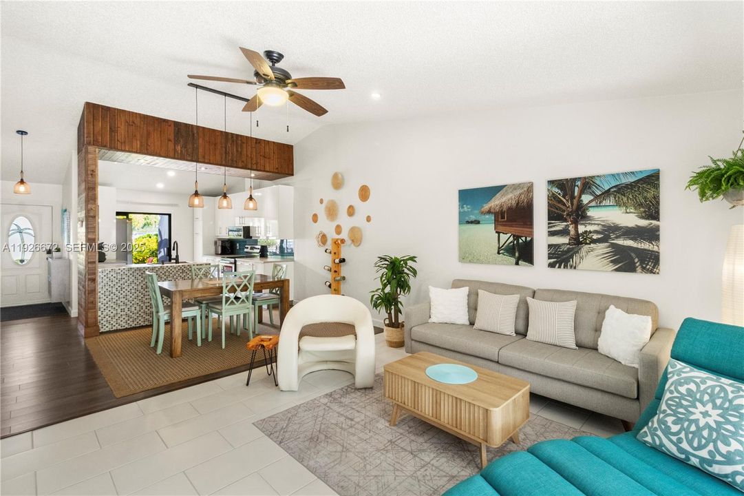 En Venta: $365,000 (2 camas, 2 baños, 1204 Pies cuadrados)