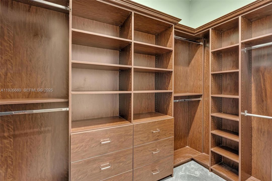 待售: $899,000 (3 贝兹, 2 浴室, 2692 平方英尺)