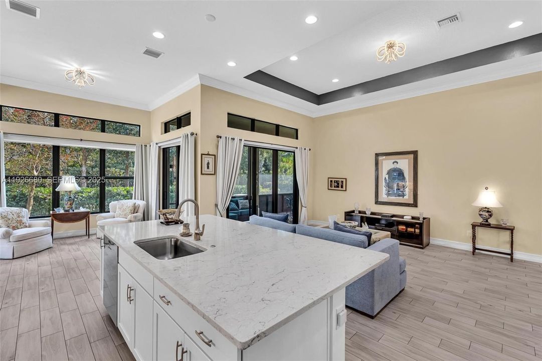 待售: $899,000 (3 贝兹, 2 浴室, 2692 平方英尺)