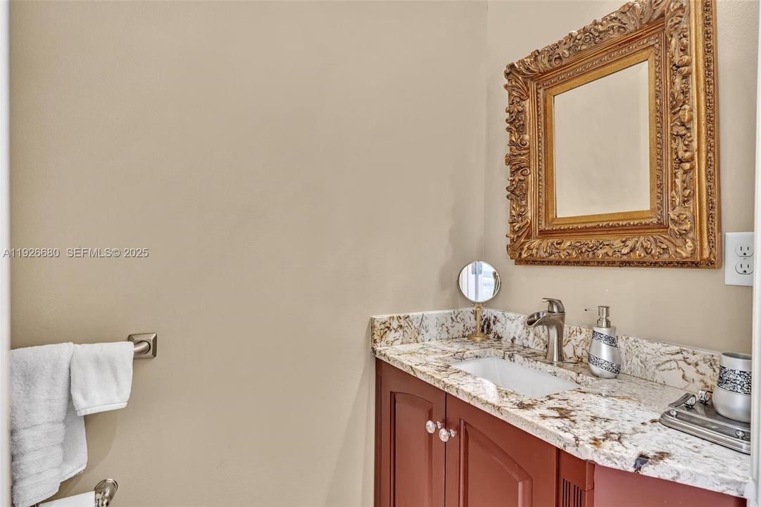 待售: $899,000 (3 贝兹, 2 浴室, 2692 平方英尺)