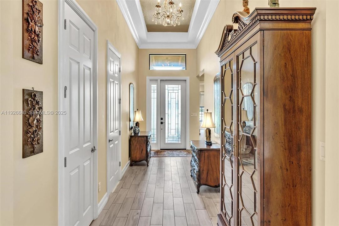 待售: $899,000 (3 贝兹, 2 浴室, 2692 平方英尺)