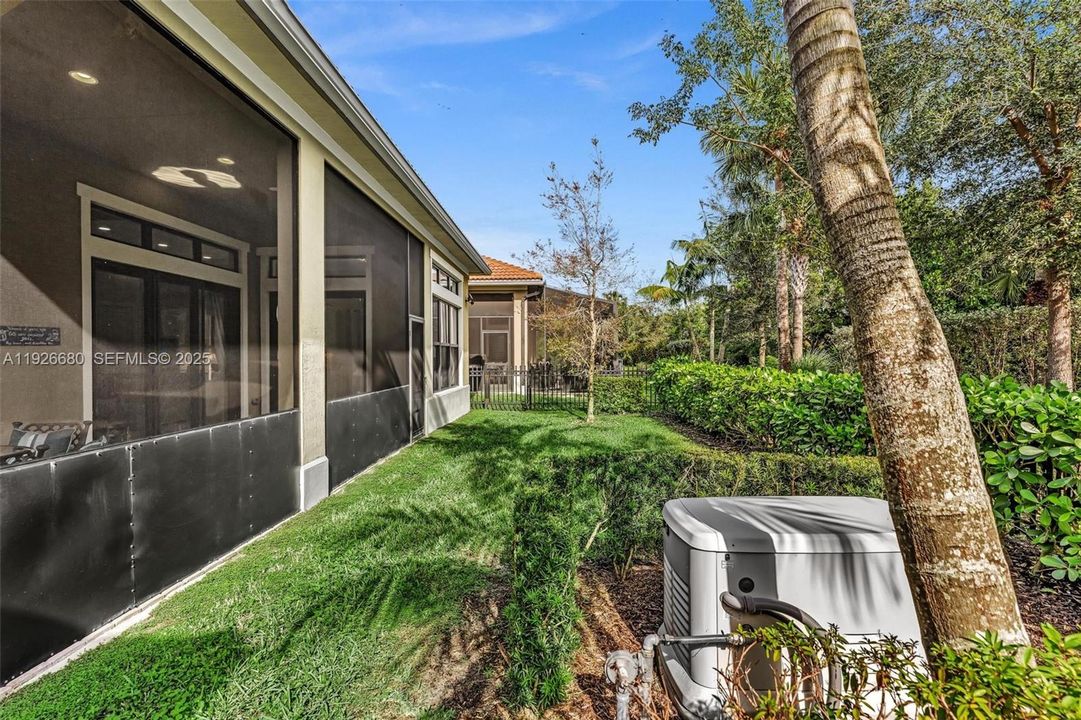 待售: $899,000 (3 贝兹, 2 浴室, 2692 平方英尺)