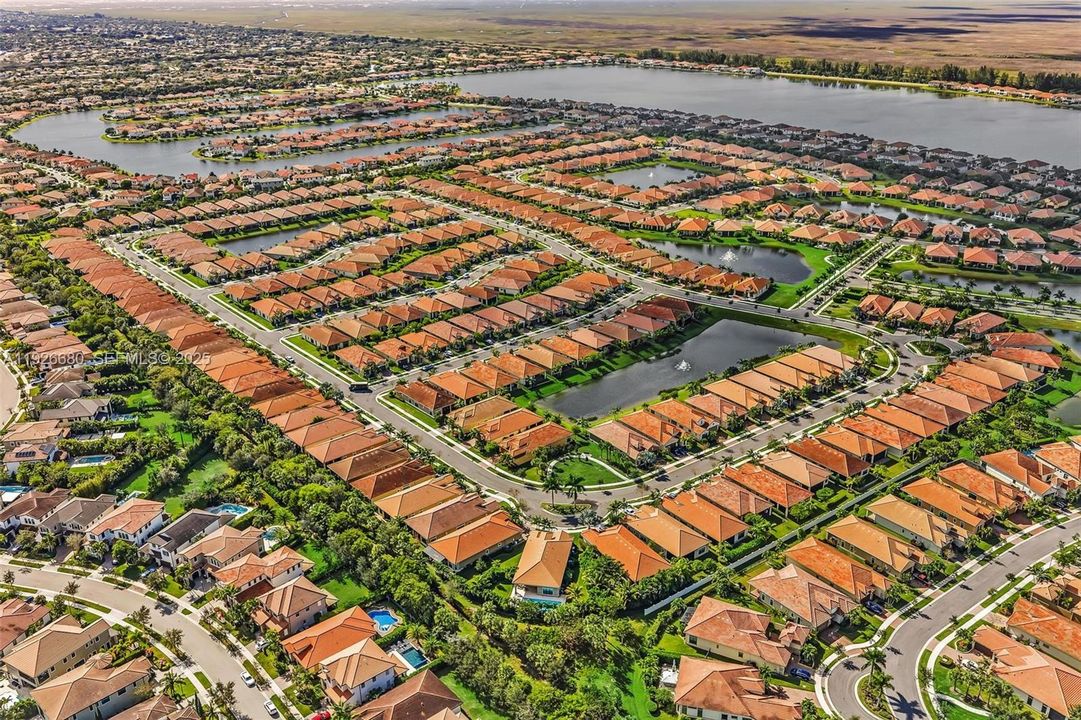 待售: $899,000 (3 贝兹, 2 浴室, 2692 平方英尺)