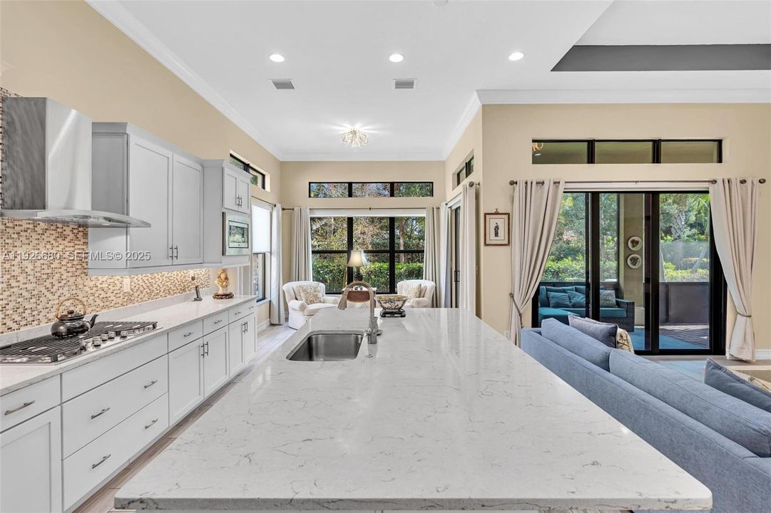 待售: $899,000 (3 贝兹, 2 浴室, 2692 平方英尺)