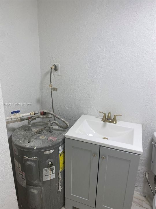 待售: $329,999 (3 贝兹, 2 浴室, 876 平方英尺)