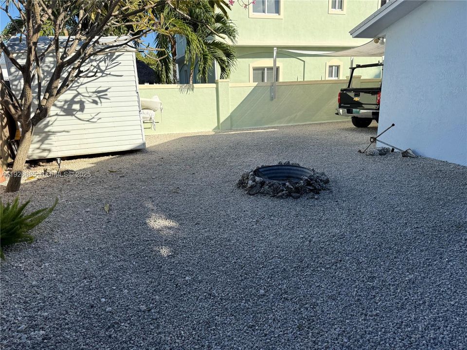 For Rent: $3,650 (3 beds, 2 baths, 1306 Square Feet)