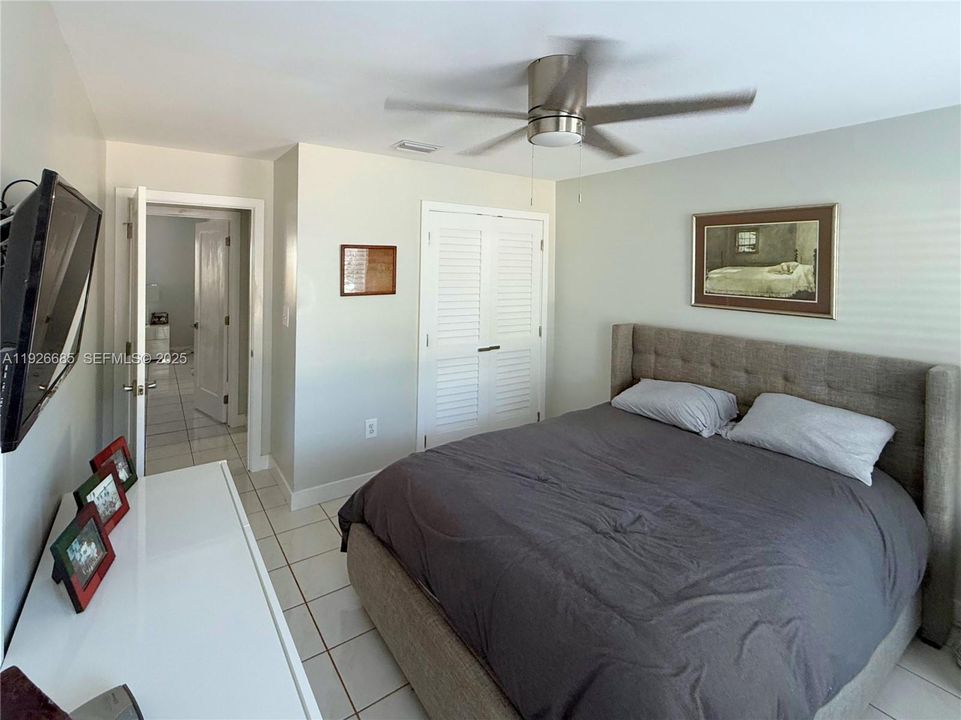 For Rent: $3,650 (3 beds, 2 baths, 1306 Square Feet)