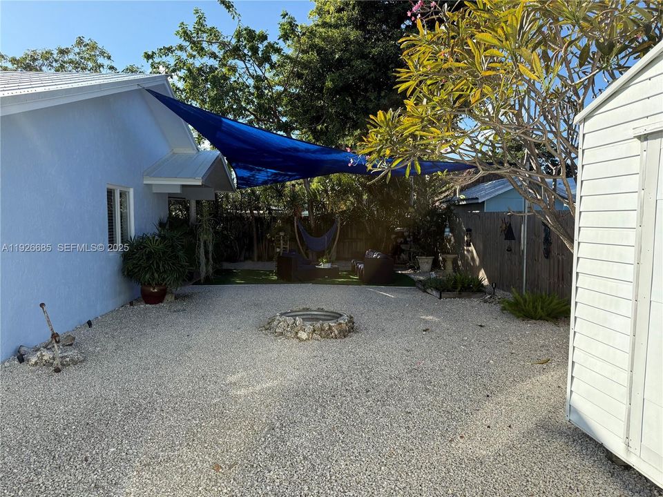 For Rent: $3,650 (3 beds, 2 baths, 1306 Square Feet)