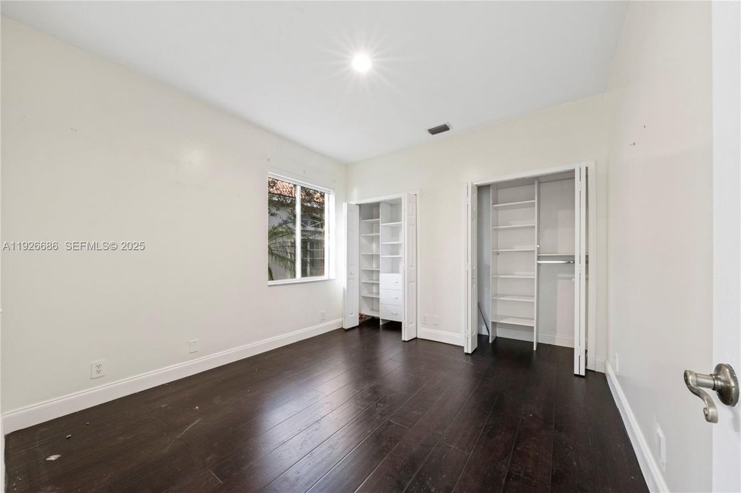 For Rent: $7,200 (5 beds, 4 baths, 2874 Square Feet)