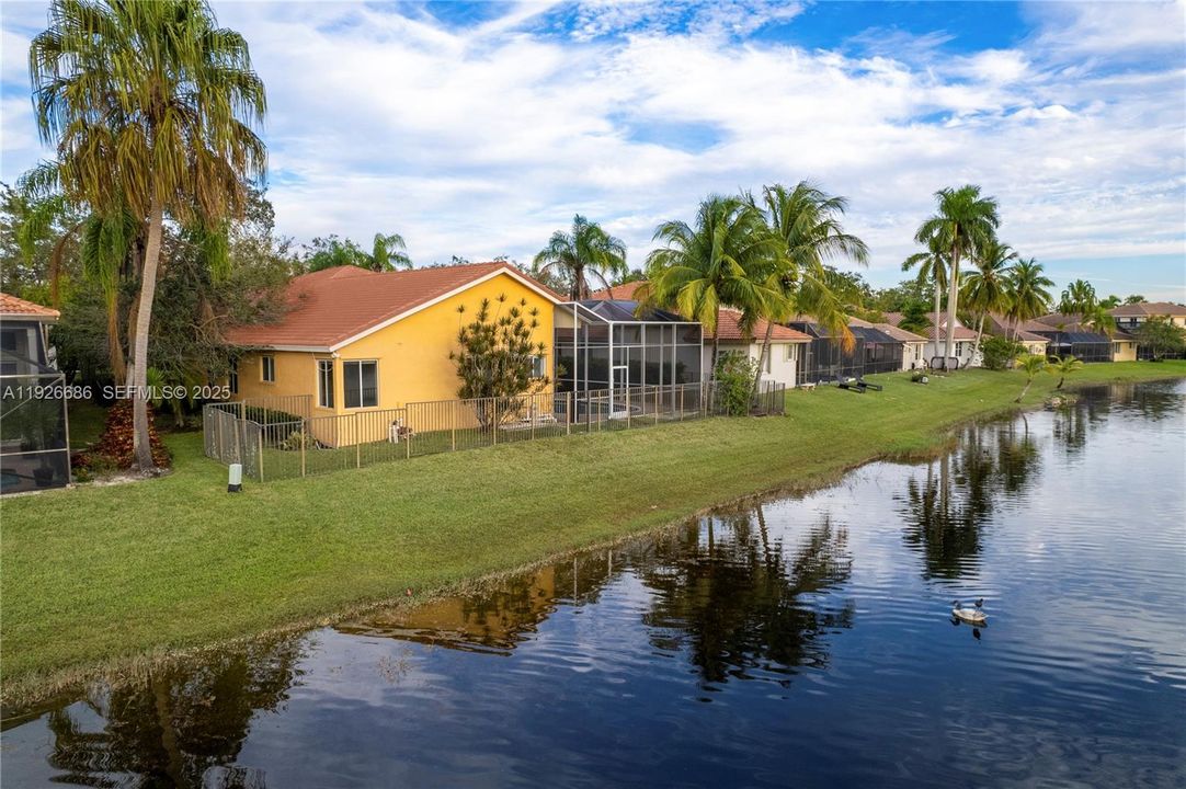 For Rent: $7,200 (5 beds, 4 baths, 2874 Square Feet)