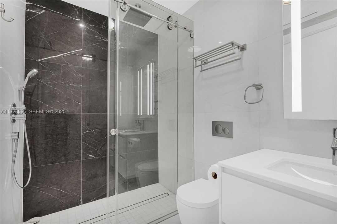 For Sale: $6,900,000 (3 beds, 3 baths, 2877 Square Feet)