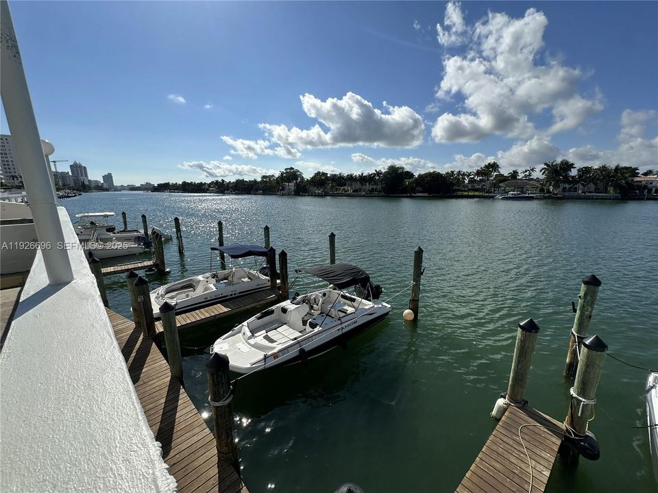 В аренду: $3,000 (1 спален, 1 ванн, 855 Квадратных фут)