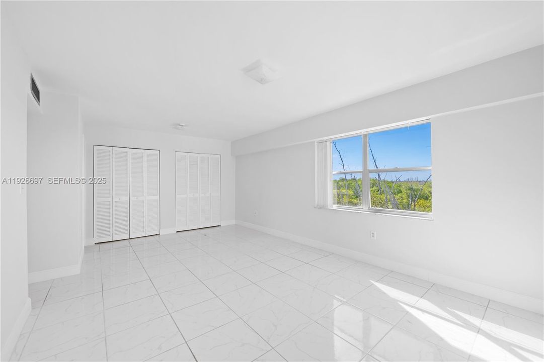 待售: $285,000 (2 贝兹, 2 浴室, 1190 平方英尺)