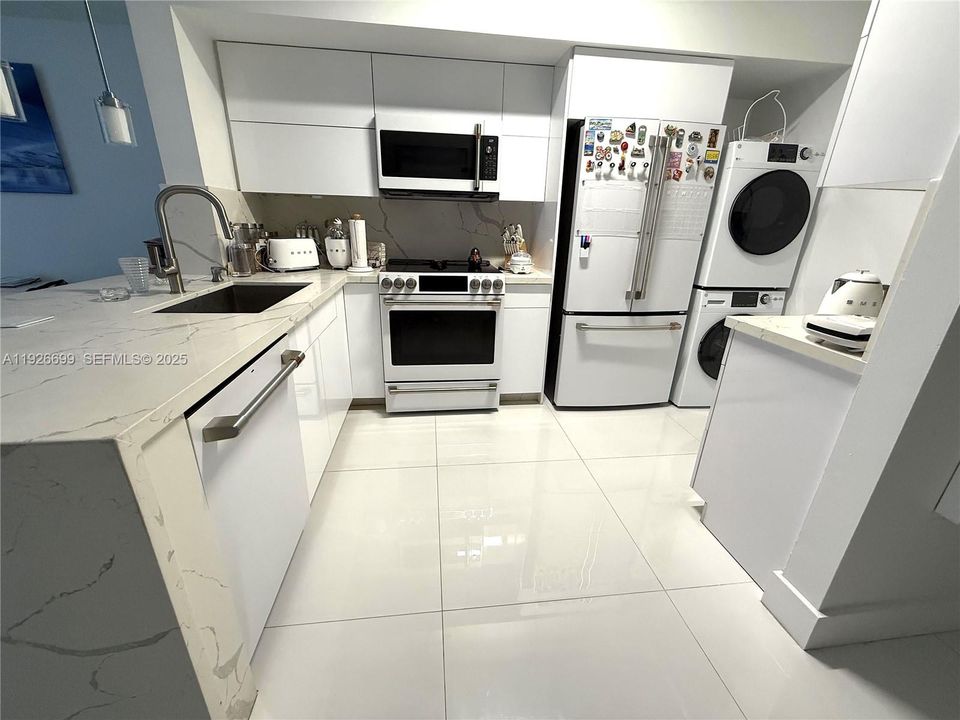 En Venta: $315,000 (1 camas, 1 baños, 685 Pies cuadrados)