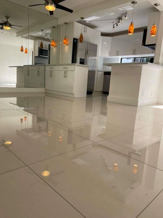 В аренду: $2,150 (1 спален, 1 ванн, 767 Квадратных фут)