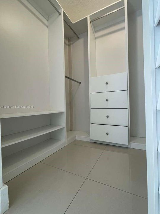 В аренду: $2,150 (1 спален, 1 ванн, 767 Квадратных фут)