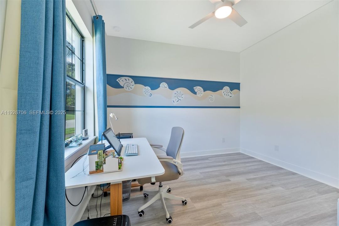 2nd bedroom or office