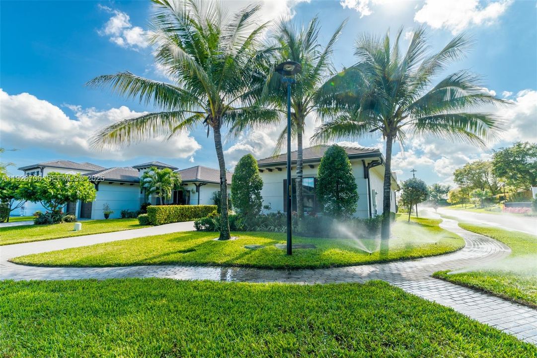 В аренду: $6,750 (3 спален, 3 ванн, 2025 Квадратных фут)