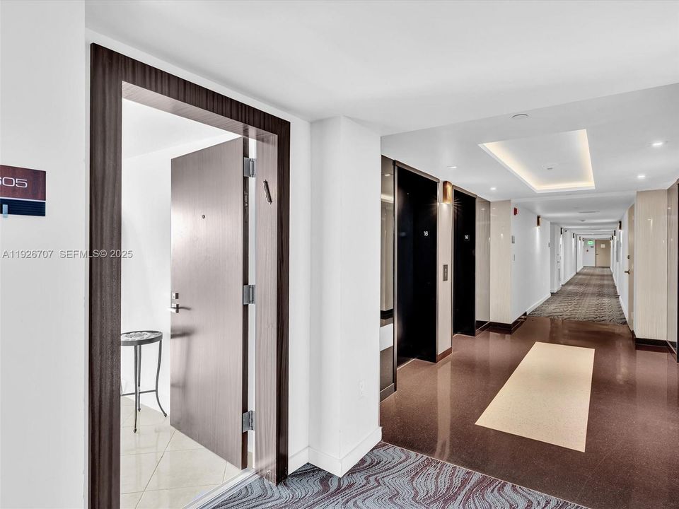 В аренду: $5,900 (1 спален, 1 ванн, 746 Квадратных фут)