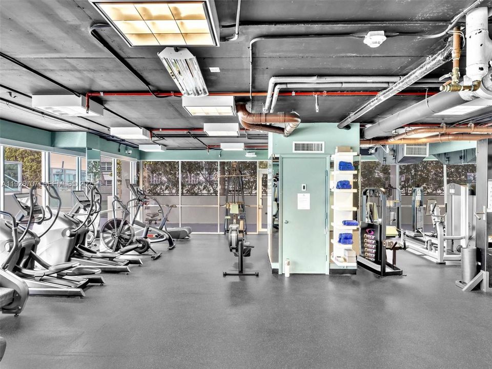 В аренду: $5,900 (1 спален, 1 ванн, 746 Квадратных фут)