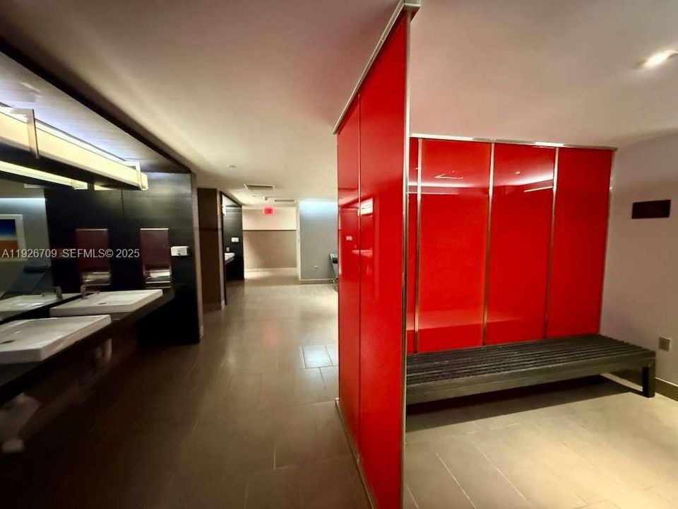 В аренду: $6,450 (2 спален, 2 ванн, 1782 Квадратных фут)