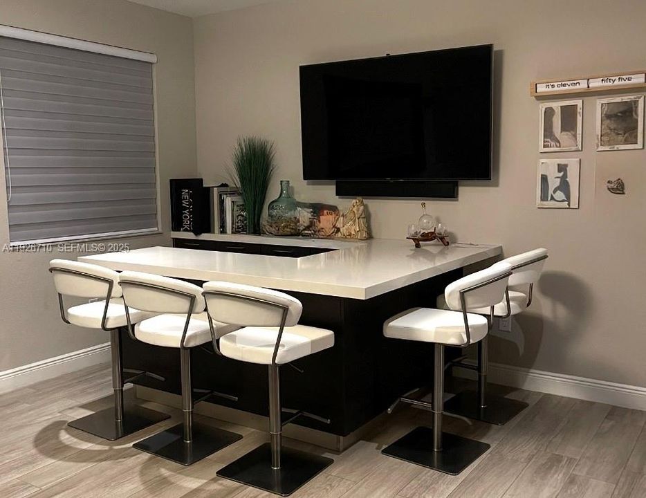 For Sale: $1,499,000 (5 beds, 5 baths, 4159 Square Feet)