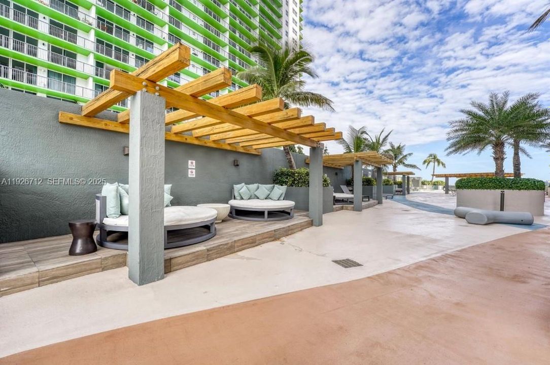 (closed till 2/2026)