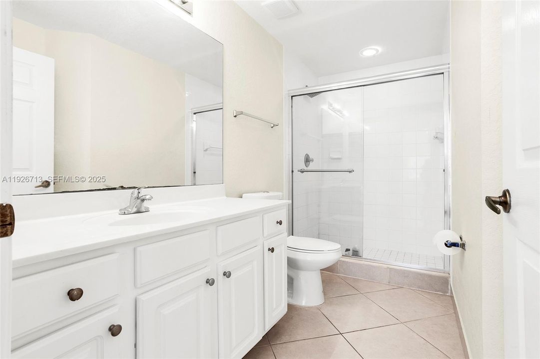 For Sale: $355,000 (3 beds, 2 baths, 1182 Square Feet)