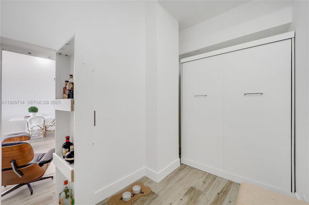 待售: $2,500,000 (1 贝兹, 1 浴室, 850 平方英尺)