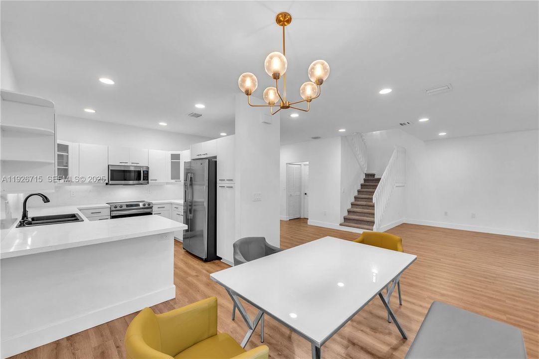 For Rent: $3,800 (3 beds, 2 baths, 1748 Square Feet)