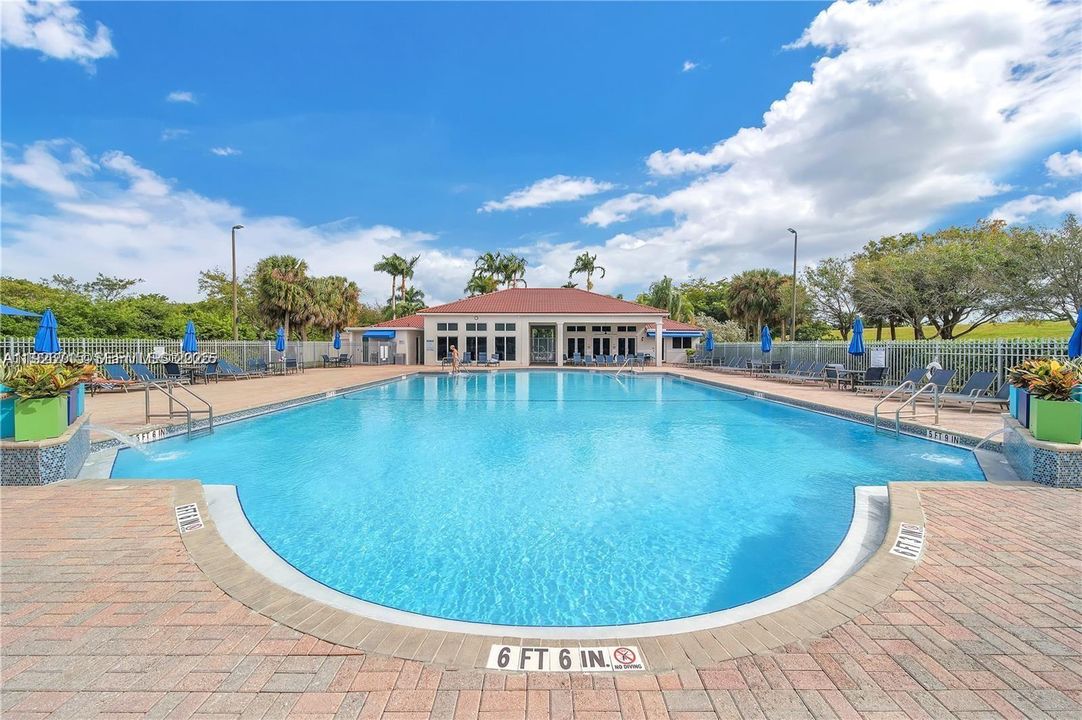 For Rent: $3,800 (3 beds, 2 baths, 1748 Square Feet)