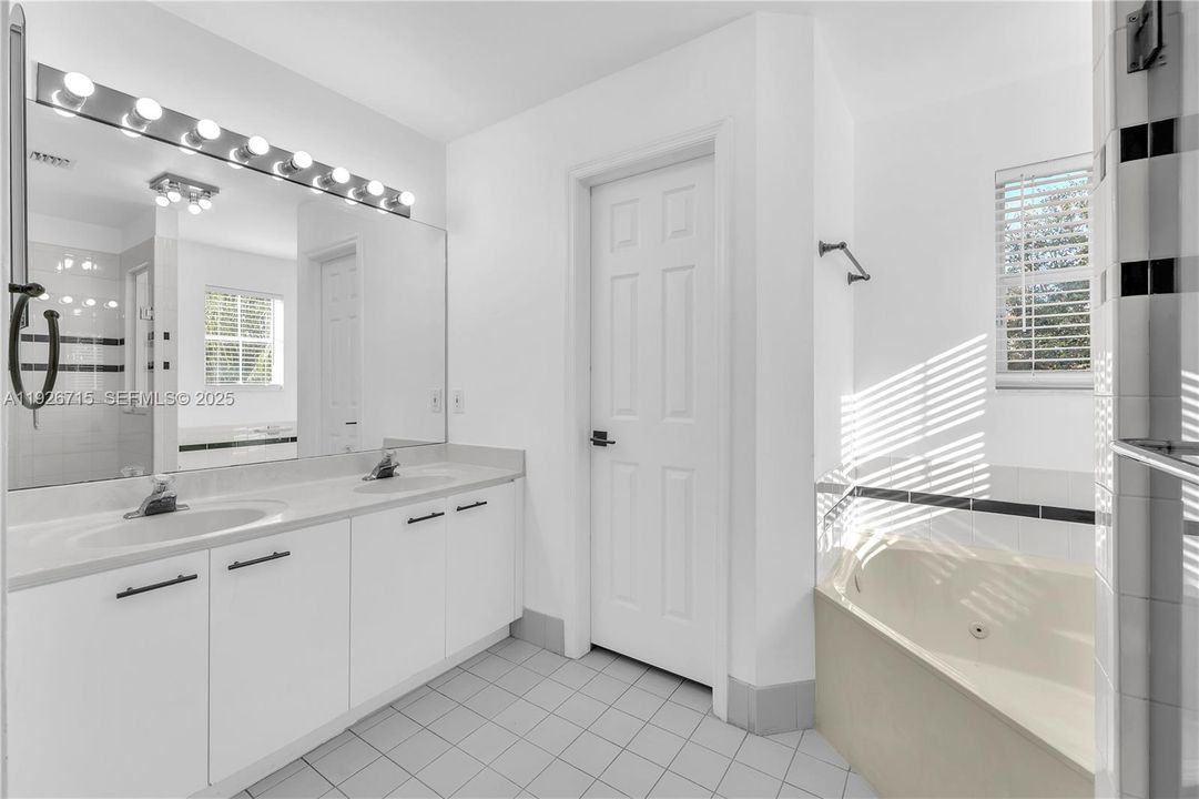 For Rent: $3,800 (3 beds, 2 baths, 1748 Square Feet)