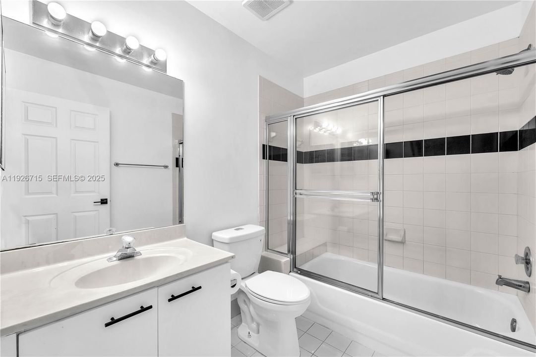 For Rent: $3,800 (3 beds, 2 baths, 1748 Square Feet)