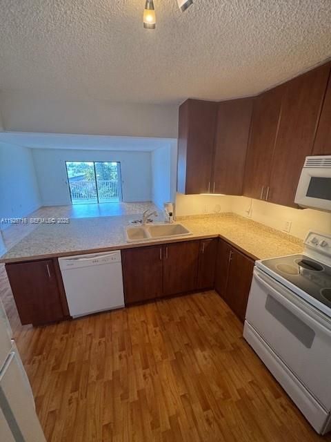 For Rent: $2,550 (2 beds, 2 baths, 1058 Square Feet)