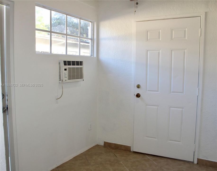 En Renta: $2,600 (2 camas, 1 baños, 1902 Pies cuadrados)