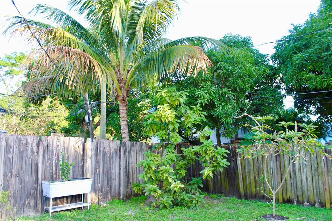 En Renta: $2,600 (2 camas, 1 baños, 1902 Pies cuadrados)