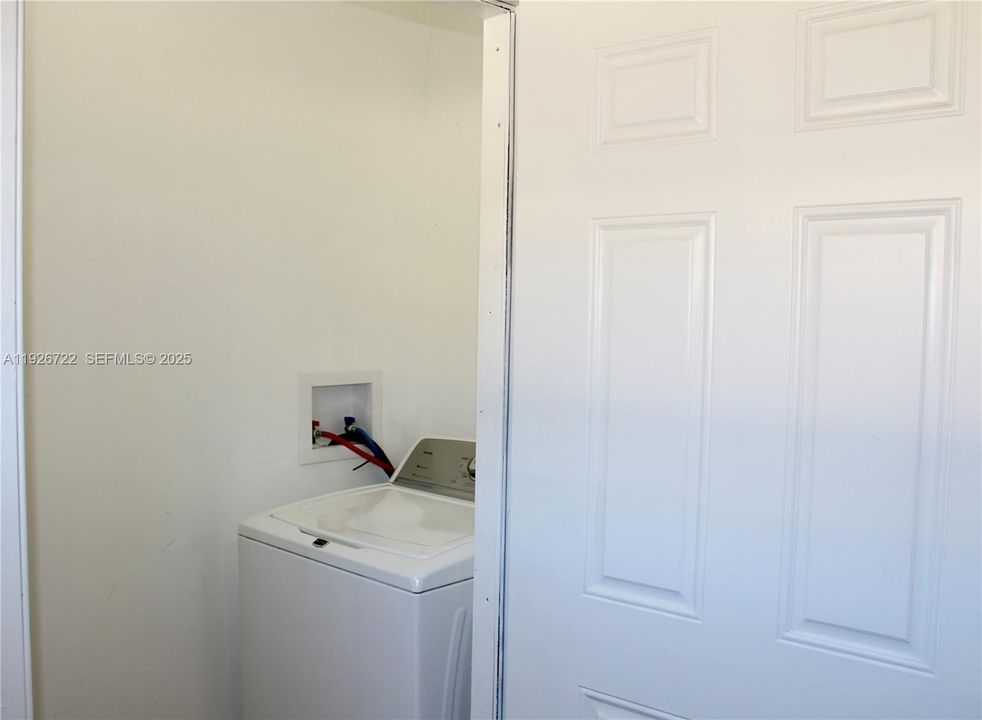 En Renta: $2,600 (2 camas, 1 baños, 1902 Pies cuadrados)