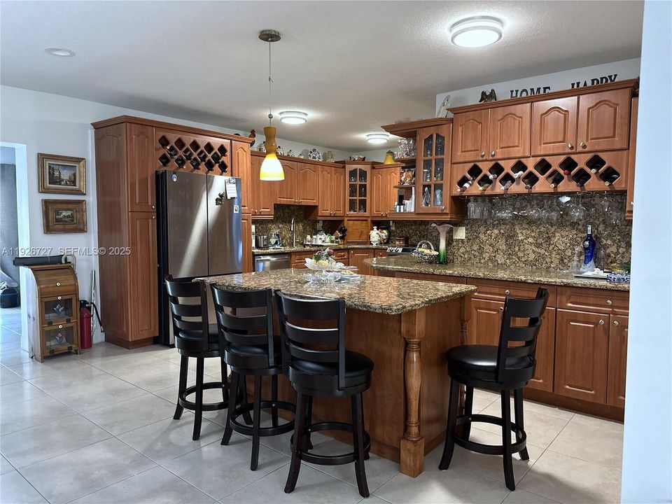 For Sale: $2,250,000 (4 beds, 3 baths, 3175 Square Feet)